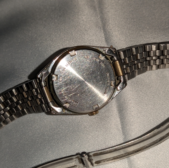 Vintage Lorus Disney Mikey Mouse watch - Picture 3 of 15